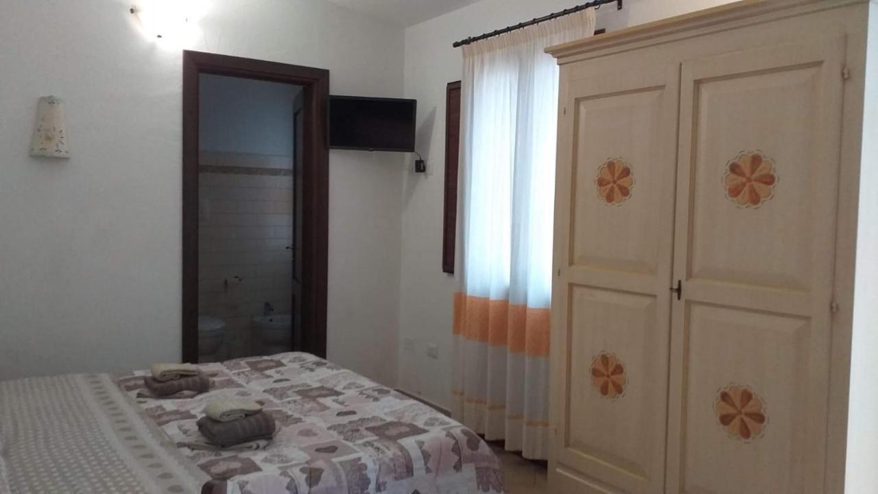 Vistamare Villa Orosei Luaran gambar