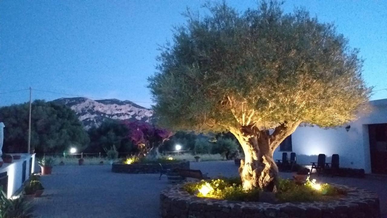 Vistamare Villa Orosei Luaran gambar